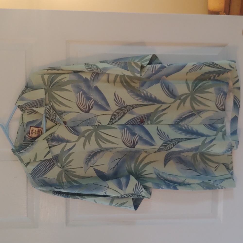Men's Tommy Bahama, 100% silk shirt